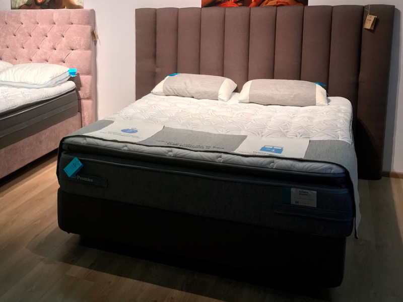 Кровать Astra с основанием Raibox с ПМ